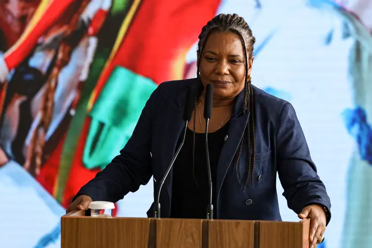 Brasília (DF), 17/11/2025 - A ministra da Cultura, Margareth Menezes, durante cerimônia de envio do texto do novo Plano Nacional de Cultura (PNC) ao Congresso Nacional. Foto: Marcelo Camargo/Agência Brasil